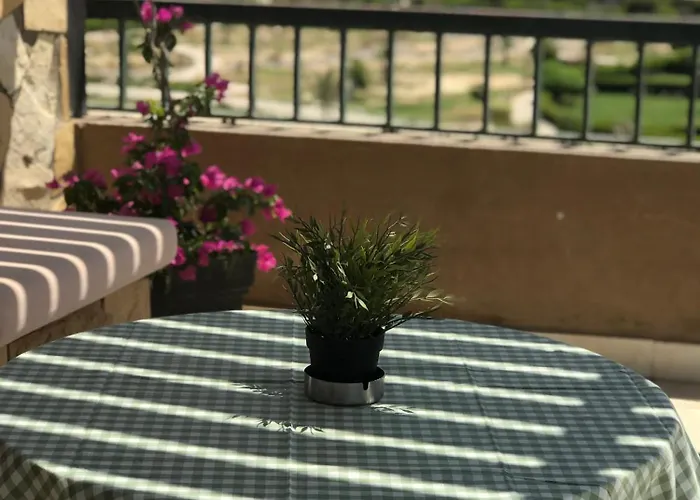 Marina Wadi Degla Families Only Pool View 2nd Floor With Roof 6 Adults *