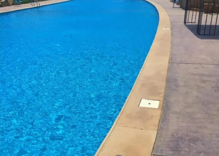 Marina Wadi Degla Families Only Pool View 2nd Floor With Roof 6 Adults *