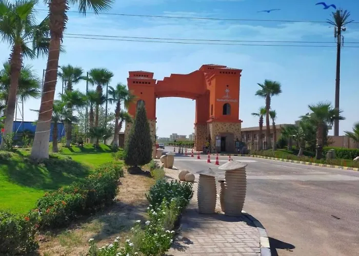 Marina Wadi Degla Families Only Pool View 2nd Floor With Roof 6 Adults